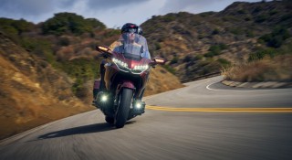 'Vua đường trường' Honda Gold Wing 2025 chốt giá từ 1,231 tỷ đồng tại Việt Nam